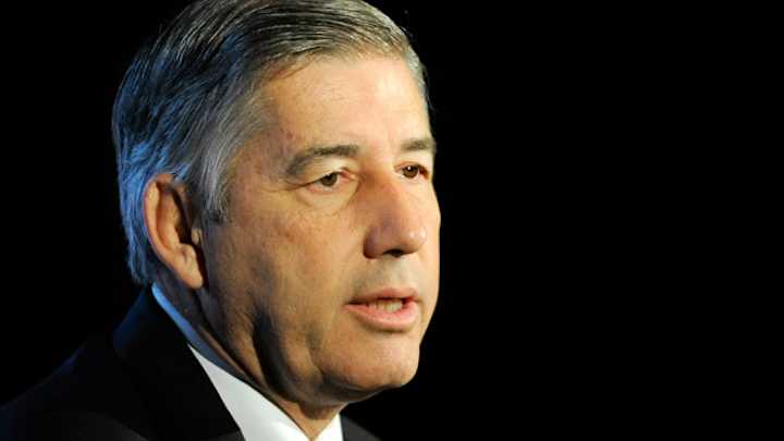 Big 12 holding off on push for title game