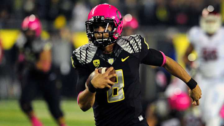 Saturday Storylines: Can UCLA contain Marcus Mariota and Oregon's offense?