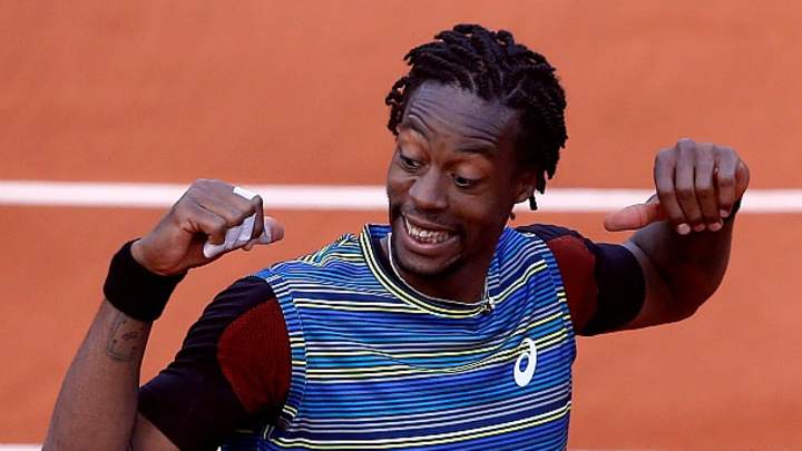 Photos: Gael Monfils upsets Tomas Berdych at French Open