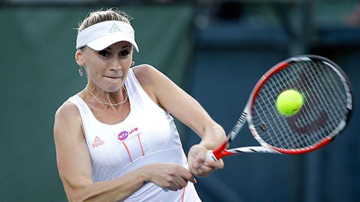 Govortsova tops Stosur in the first round at Stanford