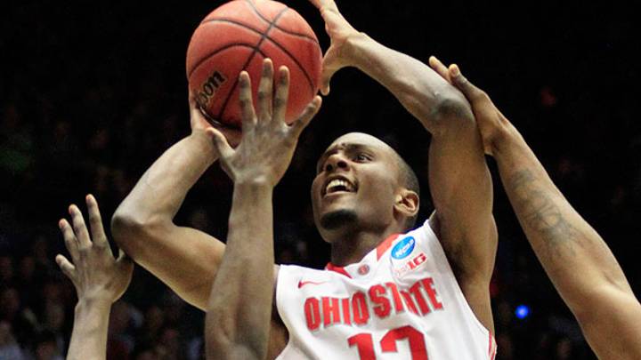 Ohio State dunks Iona; Buckeyes butt their way into title discussion