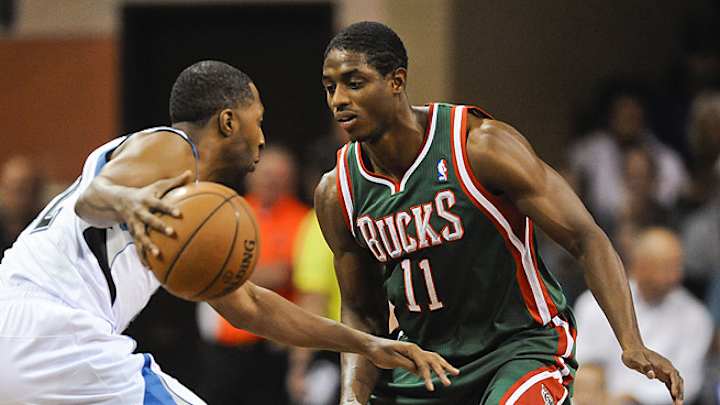 Milwaukee exercises options on Brandon Knight, John Henson