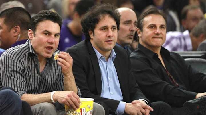 Source: Maloofs cut deal for Kings with Seattle group