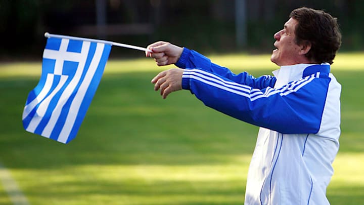 Greece will use Rehhagel to boost public opinion of Germany