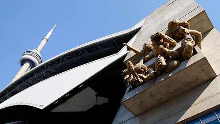 Toronto fans bid to turn CN Tower into Maple Leafs goal light