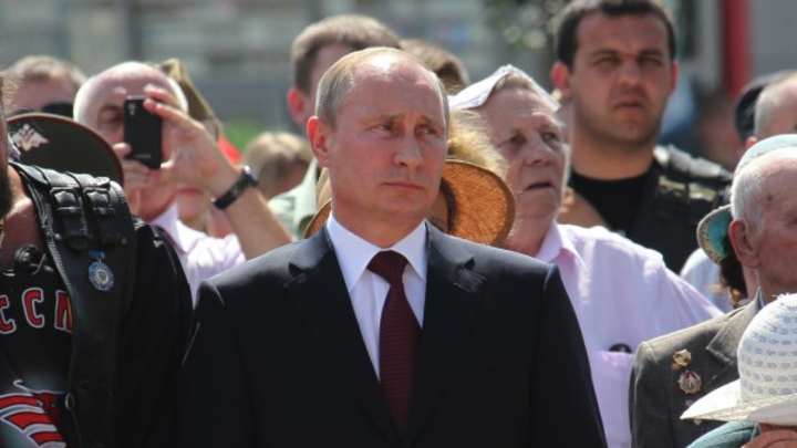 Vladimir Putin bans demonstrations around Sochi Olympics