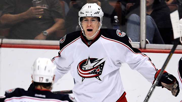 Matt Calvert signs 2-year extension with Blue Jackets