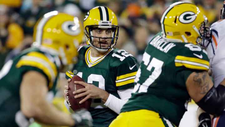 NFL Week 17 Injury Roundup: Key actives/inactives