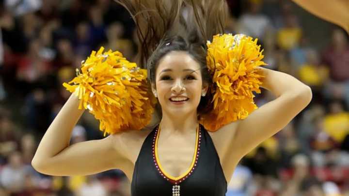 Cheerleader of the Week Cheerleader of the Week