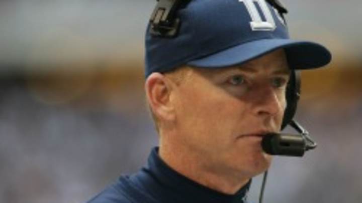 Report: Jerry Jones wants Jason Garrett to stop calling plays, fire brother John