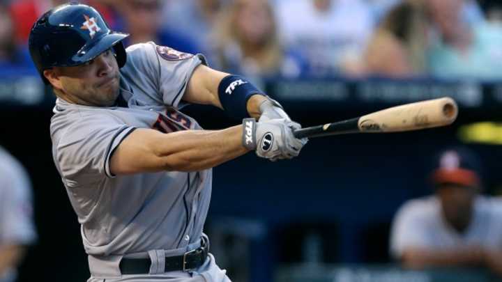 Reports: Astros sign Jose Altuve to four-year contract extension