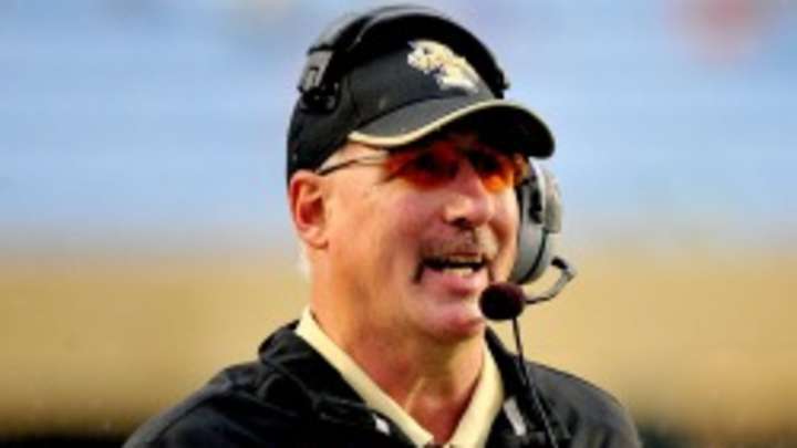 Report: Ex-Idaho coach Robb Akey sues school for back wages