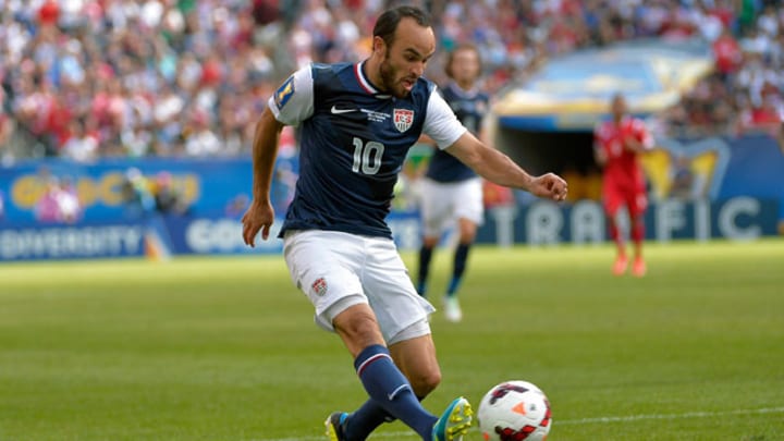 Landon Donovan back on U.S. World Cup qualifying roster