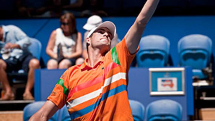 Isner loses to Harrison in Sydney