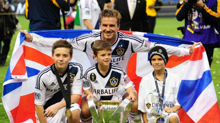 Report: Manchester United close to signing David Beckham's son