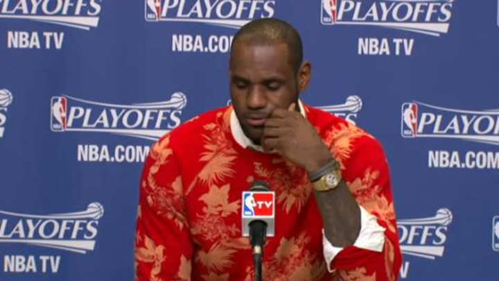 LeBron James, Kevin Durant among stars standing out on postgame podium runway