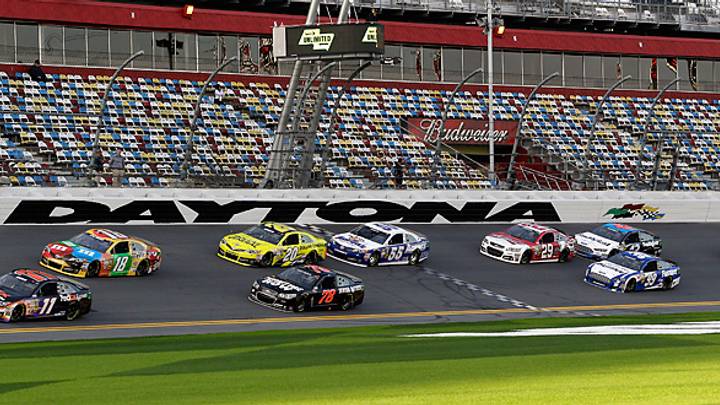 Opening practice at Daytona includes 5-car wreck Opening practice at Daytona includes 5-car wreck