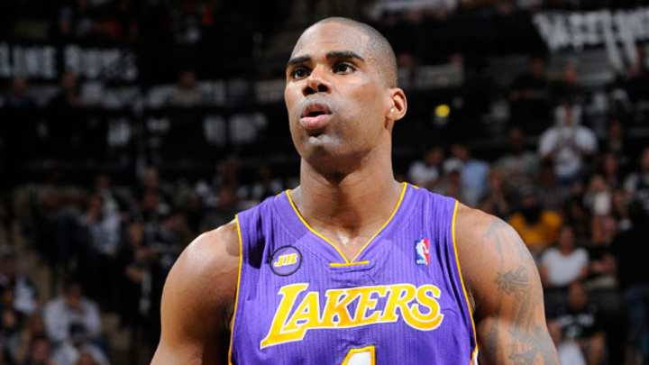 Report: Clippers, Antawn Jamison agree to deal
