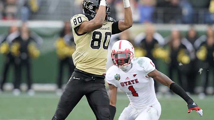 Indicted Vanderbilt football player Chris Boyd turns himself in