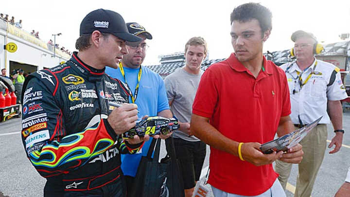 Racing notes: Time for NASCAR to consider midweek races?