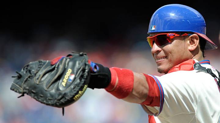 Phillies give Carlos Ruiz a three-year contract that makes very little sense Phillies give Carlos Ruiz a three-year contract that makes very little sense