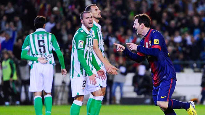 Messi sends shirt to Mueller after breaking his record