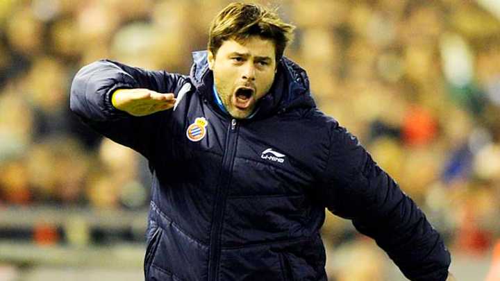 Southampton fires Adkins, hires Pochettino