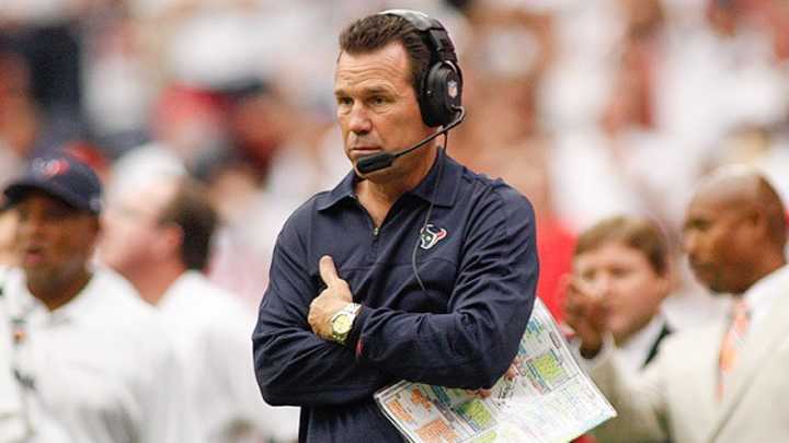 Texans coach Gary Kubiak released from hospital