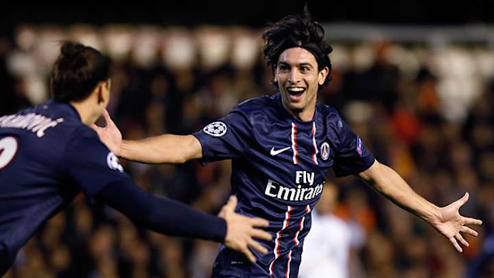 PSG beats Valencia 2-1, but Ibrahimovic sees red PSG beats Valencia 2-1, but Ibrahimovic sees red