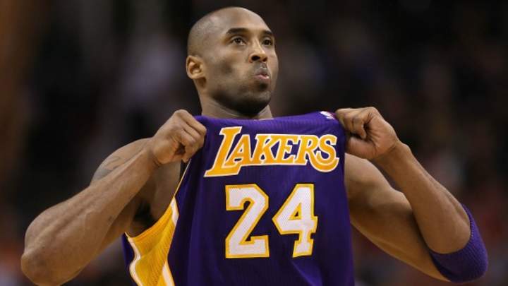 Mike D'Antoni: It 'would be tough' for Kobe Bryant to play by Thanksgiving