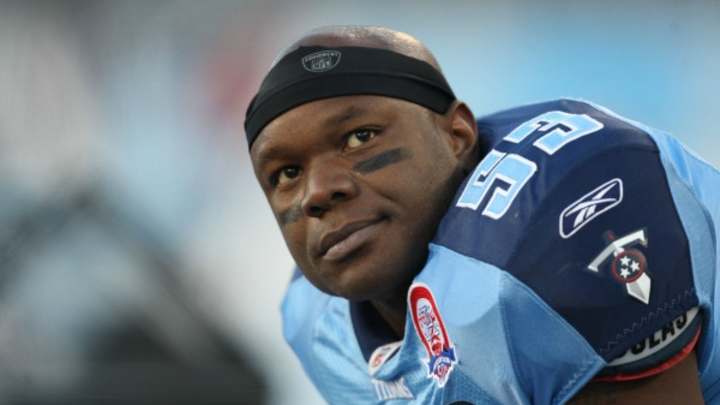 Former Titans linebacker Keith Bulluck arrested on felony robbery charge