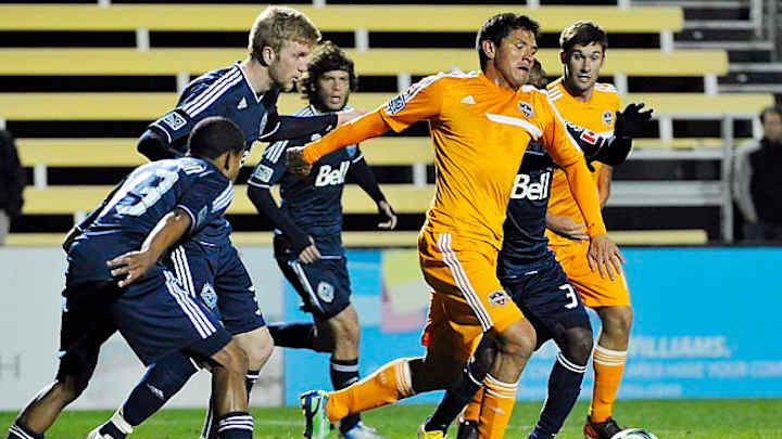 Brian Ching to be player-coach for Houston Dynamo