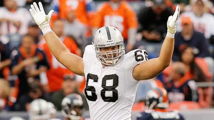 Jared Veldheer injury moves Raiders' outlook from bad to worse