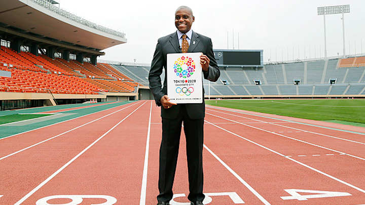 Carl Lewis visits Tokyo, offers support for 2020 Olympic bid