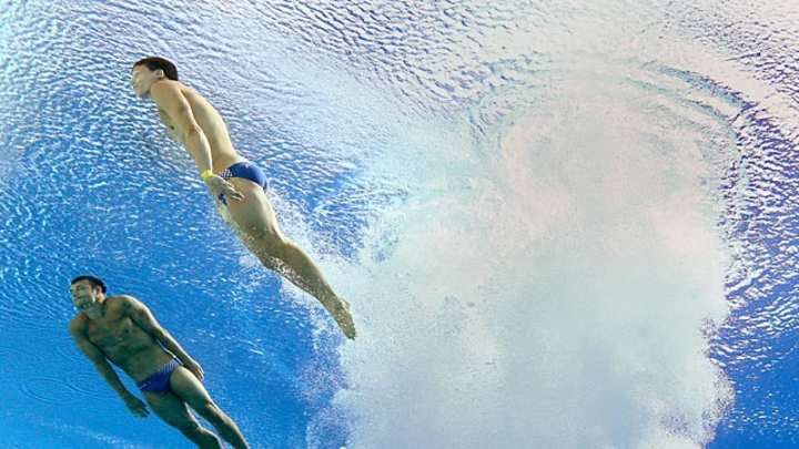 Leading Off: Pictures of the Week