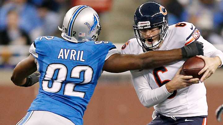 Lions' Cliff Avril wants Mario Williams-type money
