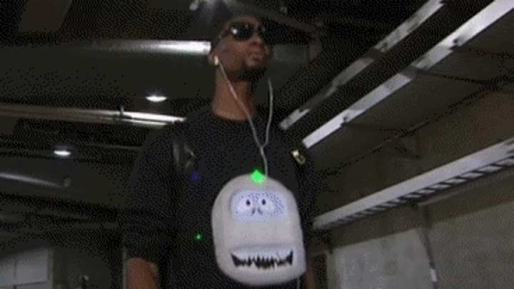Heat's Chris Bosh wears light-up 'Bumble' snowman sweater for Christmas