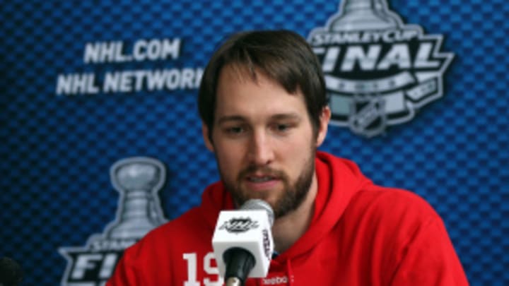 Travis Zajac signs 8-year, $46M deal with Devils