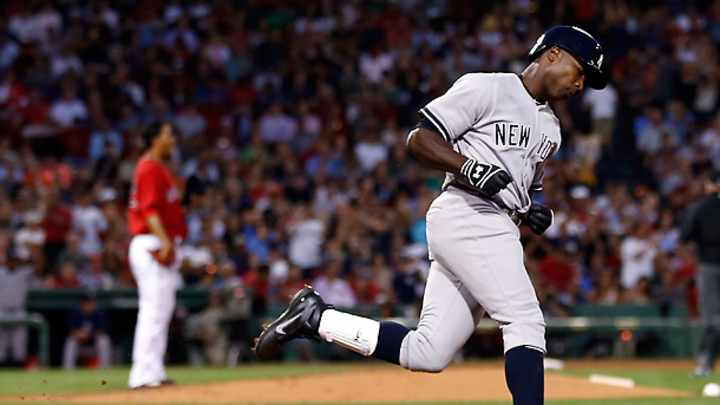 Streaking Alfonso Soriano goes three-fer again, powers Yankees to win