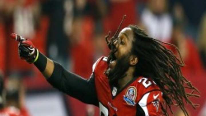 Dunta Robinson agrees to three-year pact with Chiefs