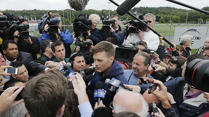 Tom Brady says Pats moving on from "challenging" offseason