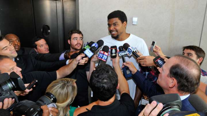 Reports: Andrew Bynum agrees to sign with Cavaliers
