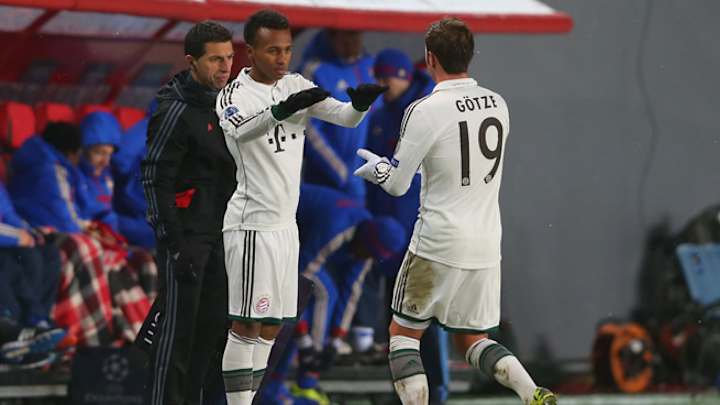 Bayern tops CSKA Moscow, wins 10th straight Champions League game