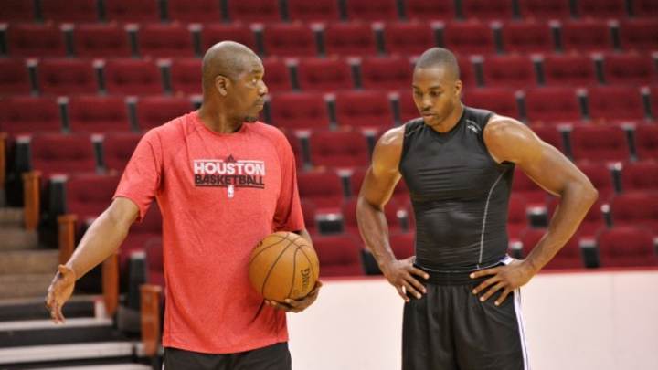 Hakeem Olajuwon: Dwight Howard, Jeremy Lin 'combination is very deadly'