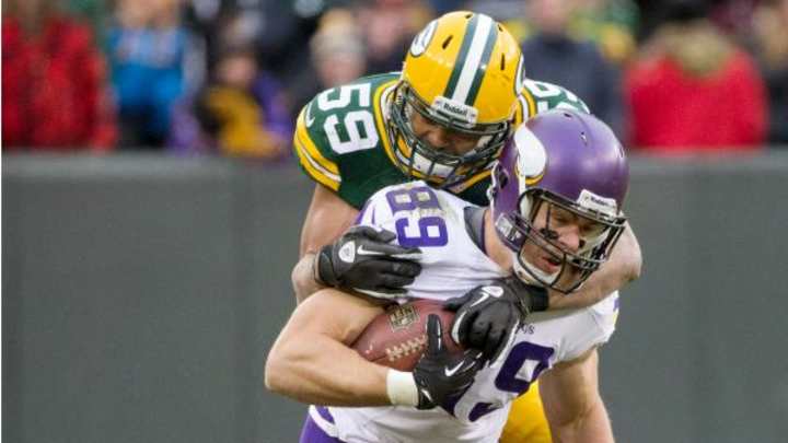 Vikings TE John Carlson out for season after fifth concussion, career in doubt