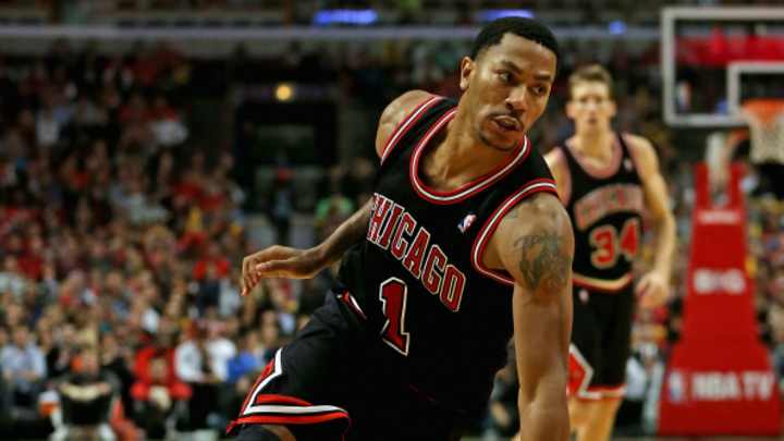 Derrick Rose listed as day-to-day with hamstring injury