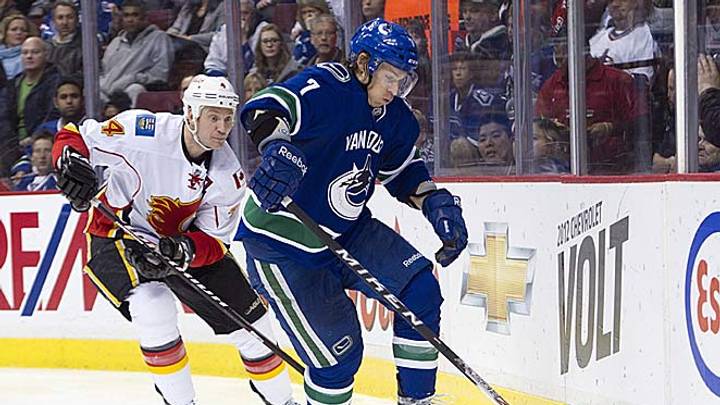Canucks lose David Booth to injury 4-6 weeks Canucks lose David Booth to injury 4-6 weeks