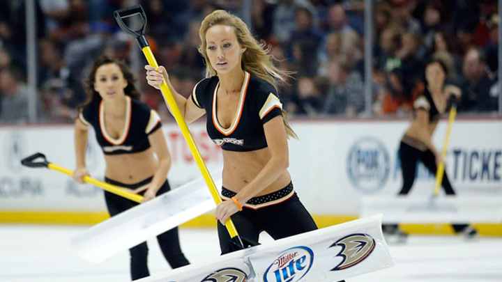 NHL Ice Girls and Cheerleaders