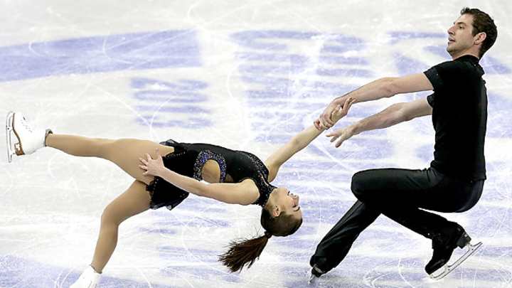 Castelli-Shnapir win pairs short program Castelli-Shnapir win pairs short program