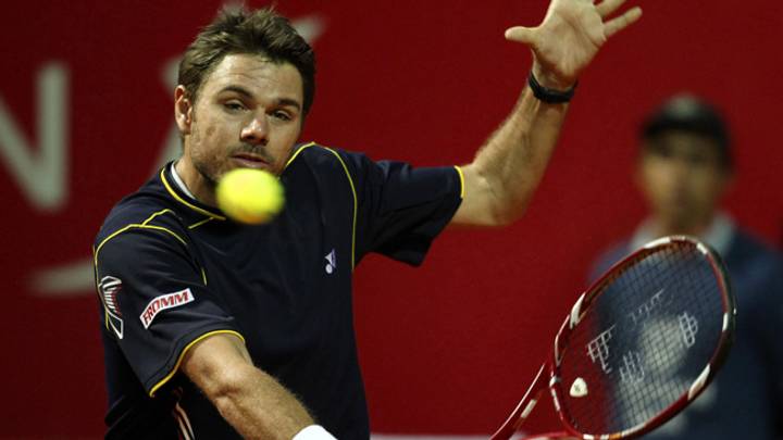 Wawrinka reaches second round in Buenos Aires